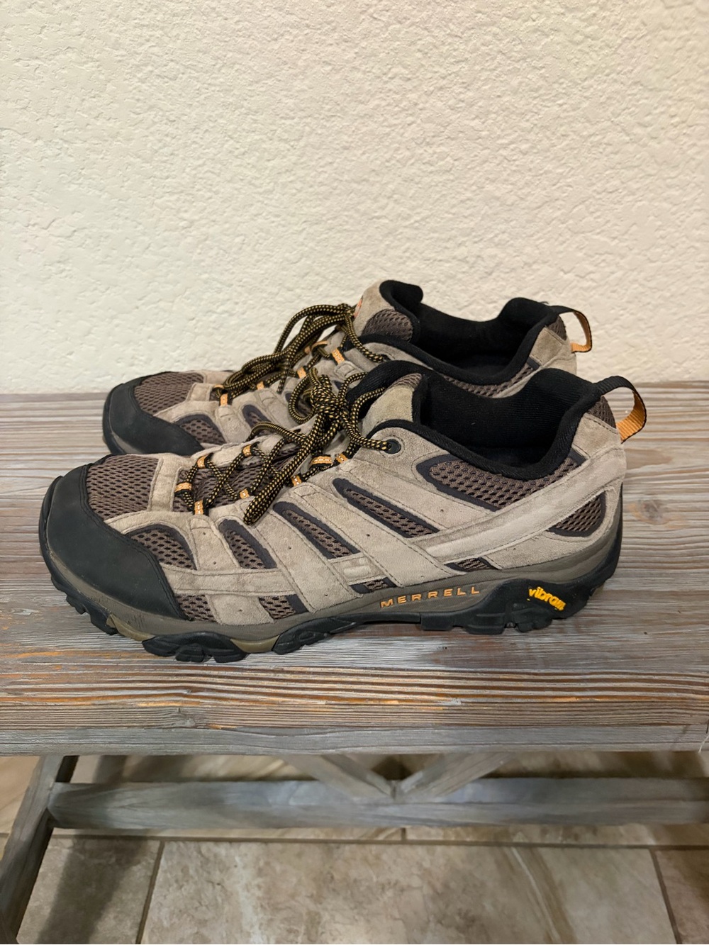 MERRELL men’s Moab 2 Ventilator hiking shoes 13W
